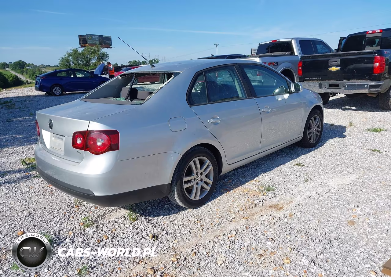 2009 Volkswagen Jetta S VIN:3VWJM71K19M027670 - 4