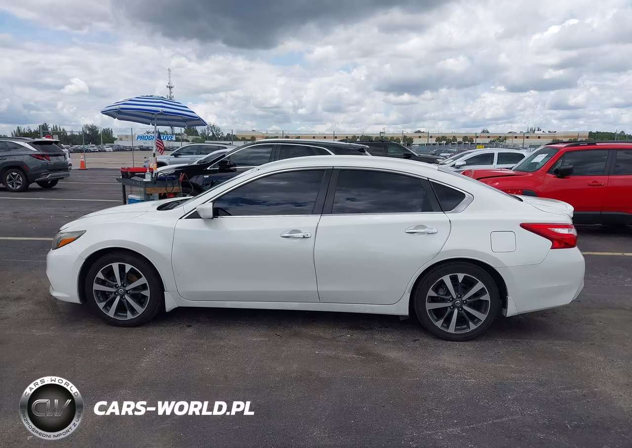 2016 Nissan Altima 2.5 Sr VIN:1N4AL3AP2GC263047 - 14