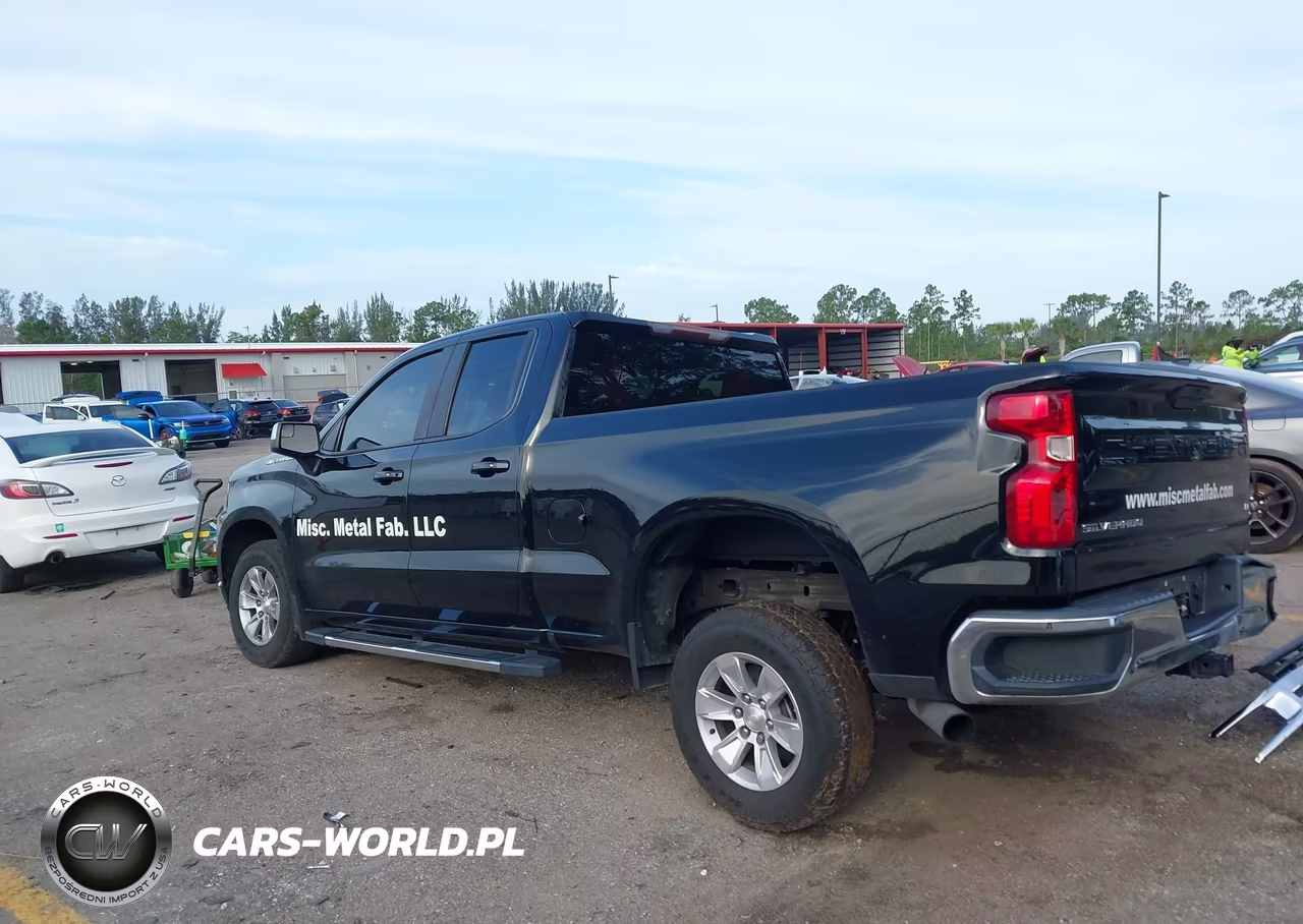 2019 Chevrolet Silverado 1500 Lt VIN:1GCRWCEK6KZ396029 - 3