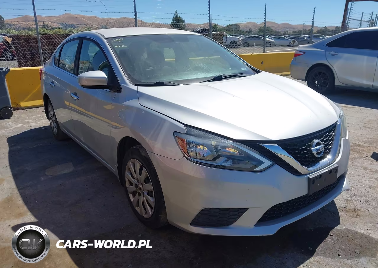 2017 Nissan Sentra S – zdjęcie 1 z 11