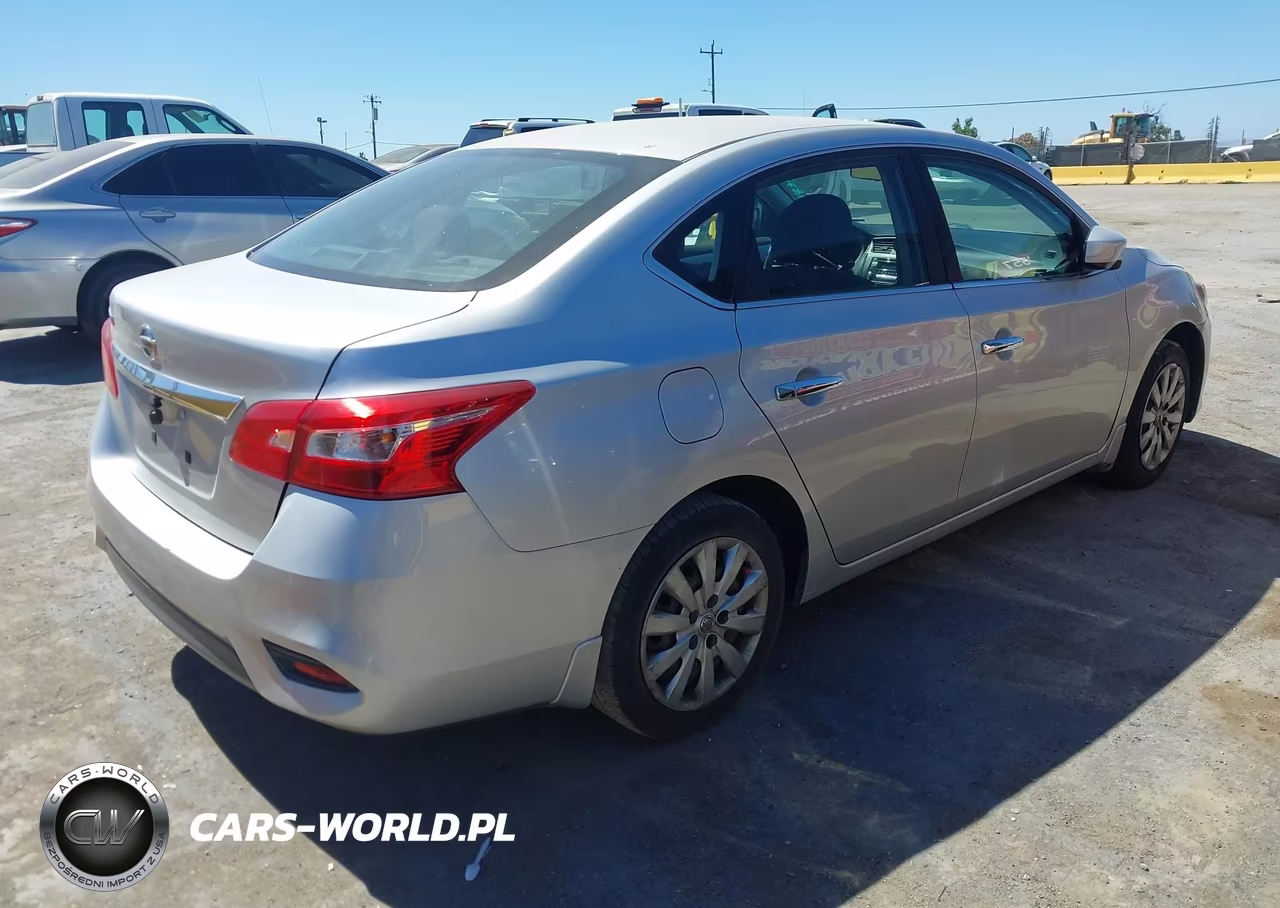 2017 Nissan Sentra S VIN:3N1AB7APXHY294238 - 4