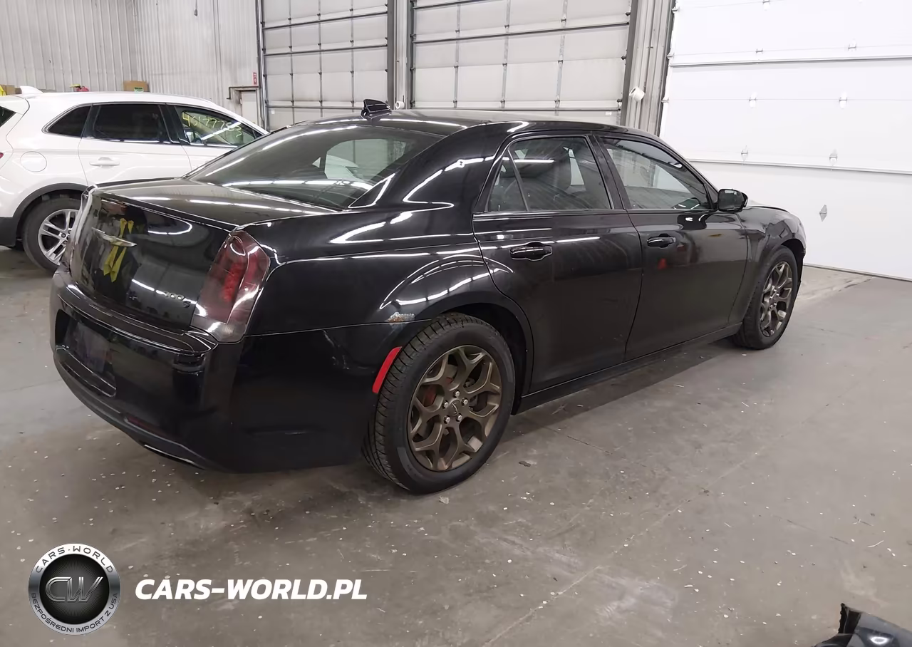 2016 Chrysler 300 300S Alloy Edition VIN:2C3CCAGG5GH262037 - 4