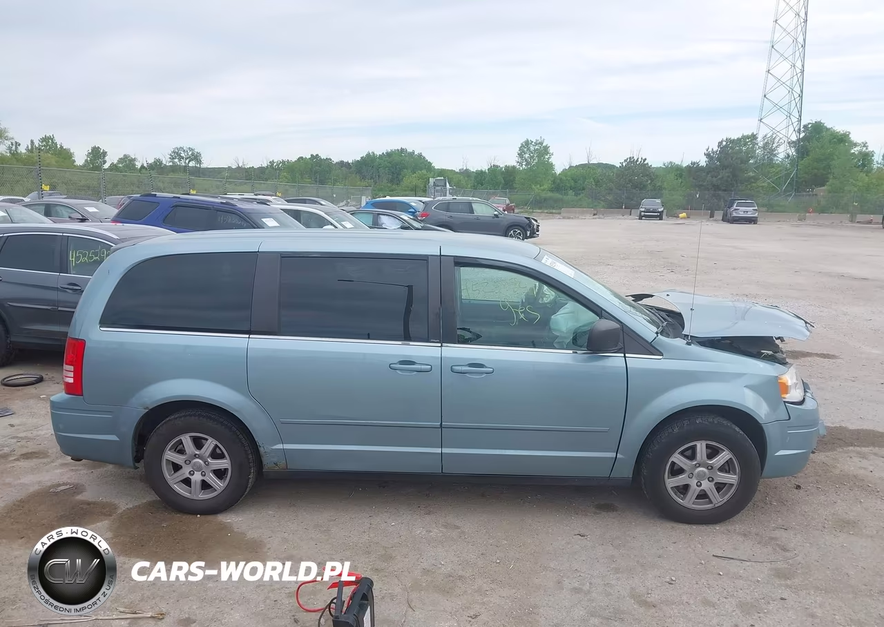 2010 Chrysler Town & Country New Lx VIN:2A4RR2D16AR374836 - 13