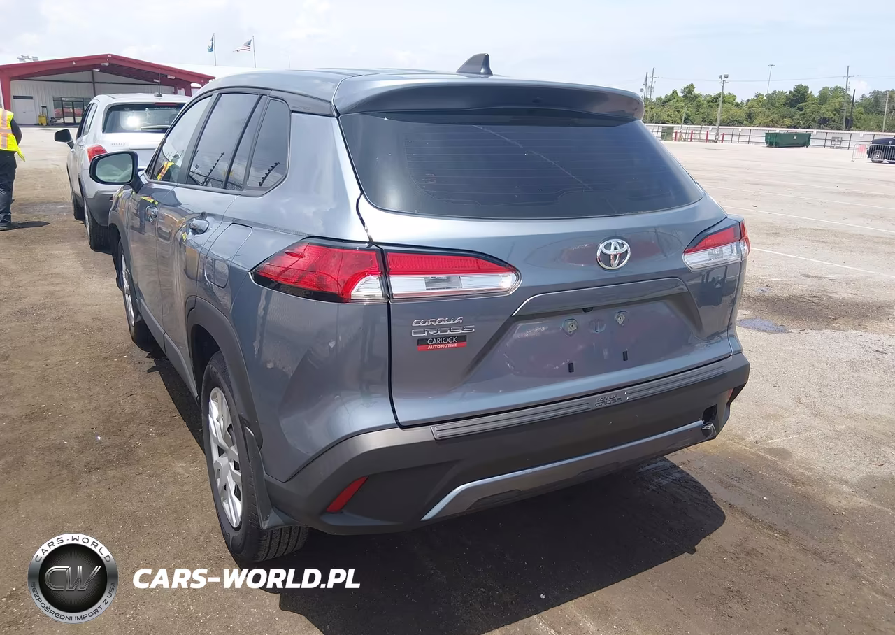 2025 Toyota Corolla Cross L VIN:7MUAAAAGXSV136967 - 3
