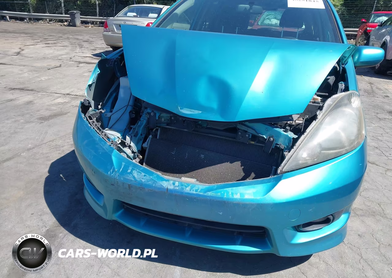 2013 Honda Fit Sport VIN:JHMGE8G51DC000950 - 6