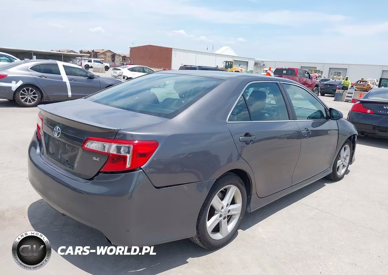 2013 Toyota Camry Se VIN:4T1BF1FK5DU285178 - 4