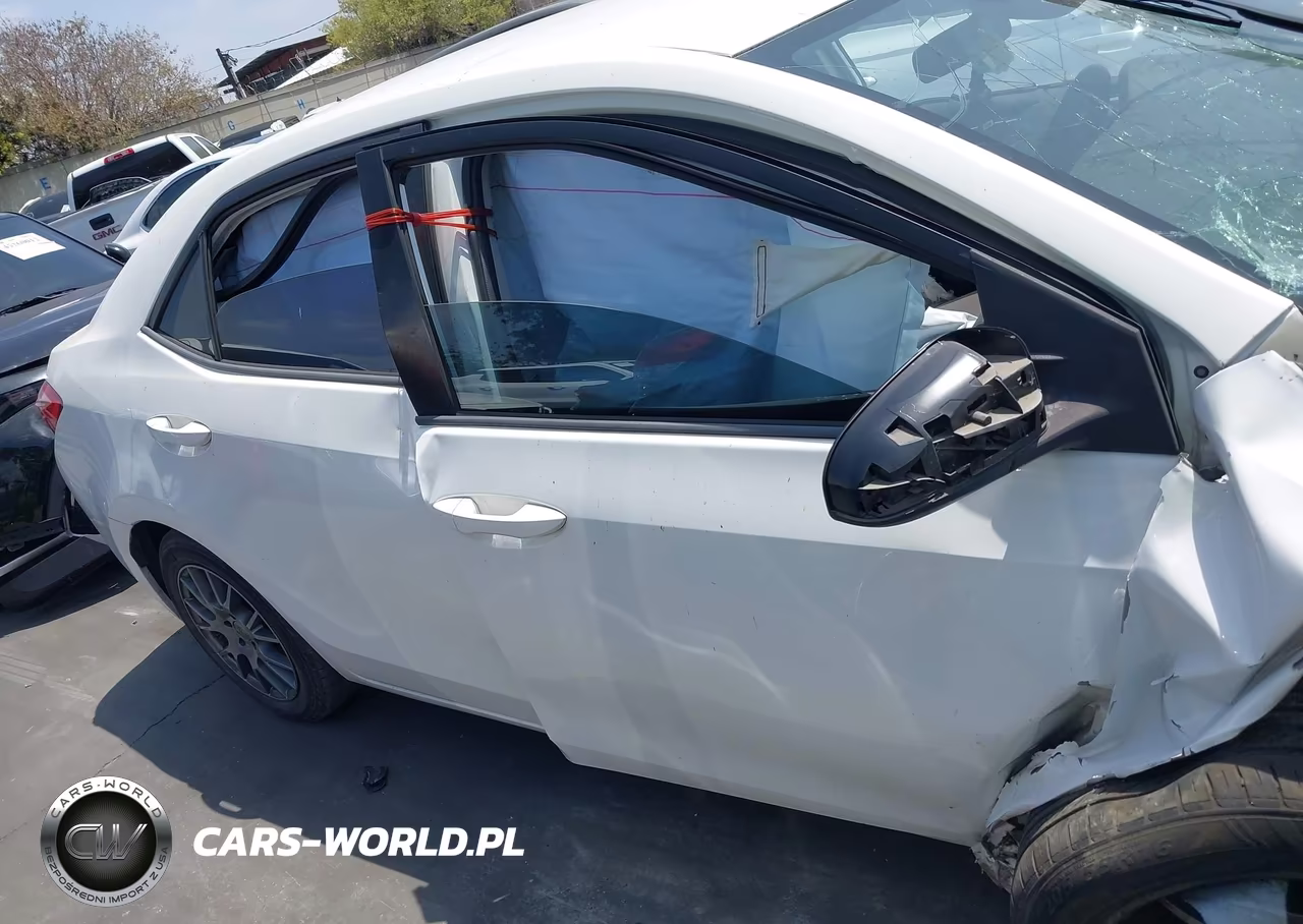 2017 Toyota Corolla Le VIN:2T1BURHE0HC907415 - 14