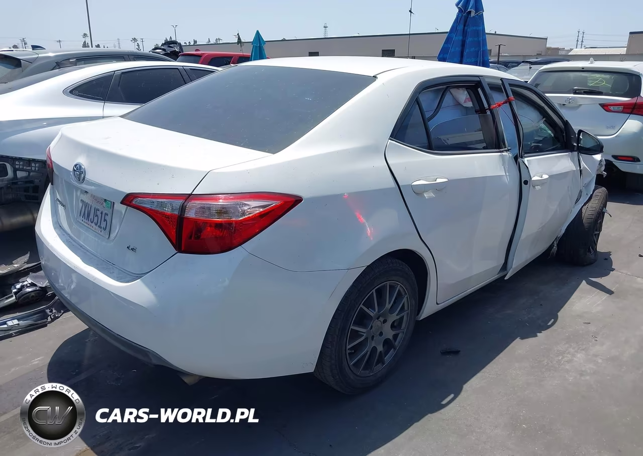 2017 Toyota Corolla Le VIN:2T1BURHE0HC907415 - 4