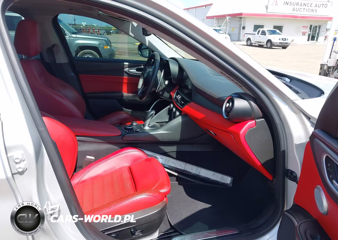 2017 Alfa Romeo Giulia Ti Awd VIN:ZARFAEEN0H7558108 - 5