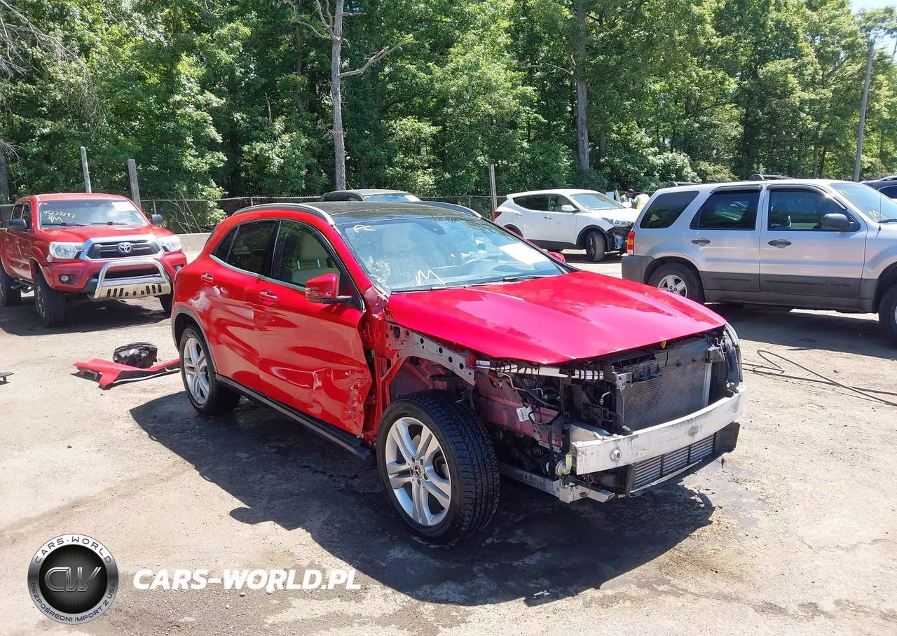 2018 Mercedes-Benz Gla 250 4Matic – zdjęcie 1 z 17