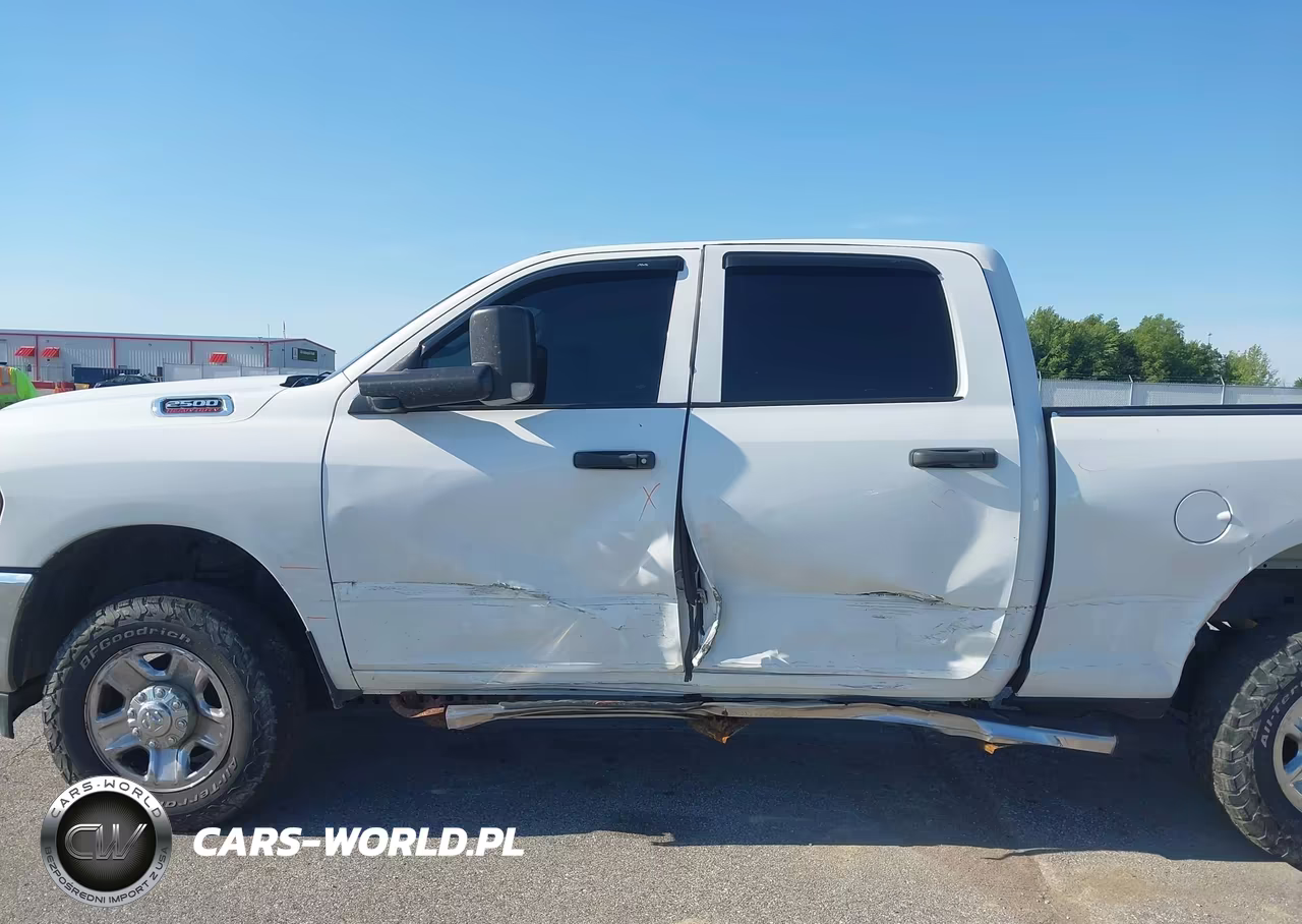 2021 Ram 2500 Tradesman 4X4 6'4 Box VIN:3C6UR5CL0MG677861 - 14