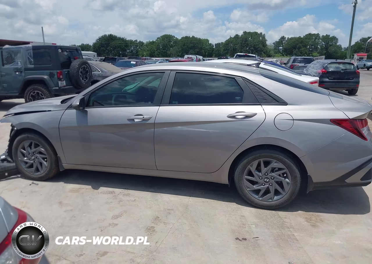 2024 Hyundai Elantra Sel VIN:KMHLM4DG3RU717669 - 15