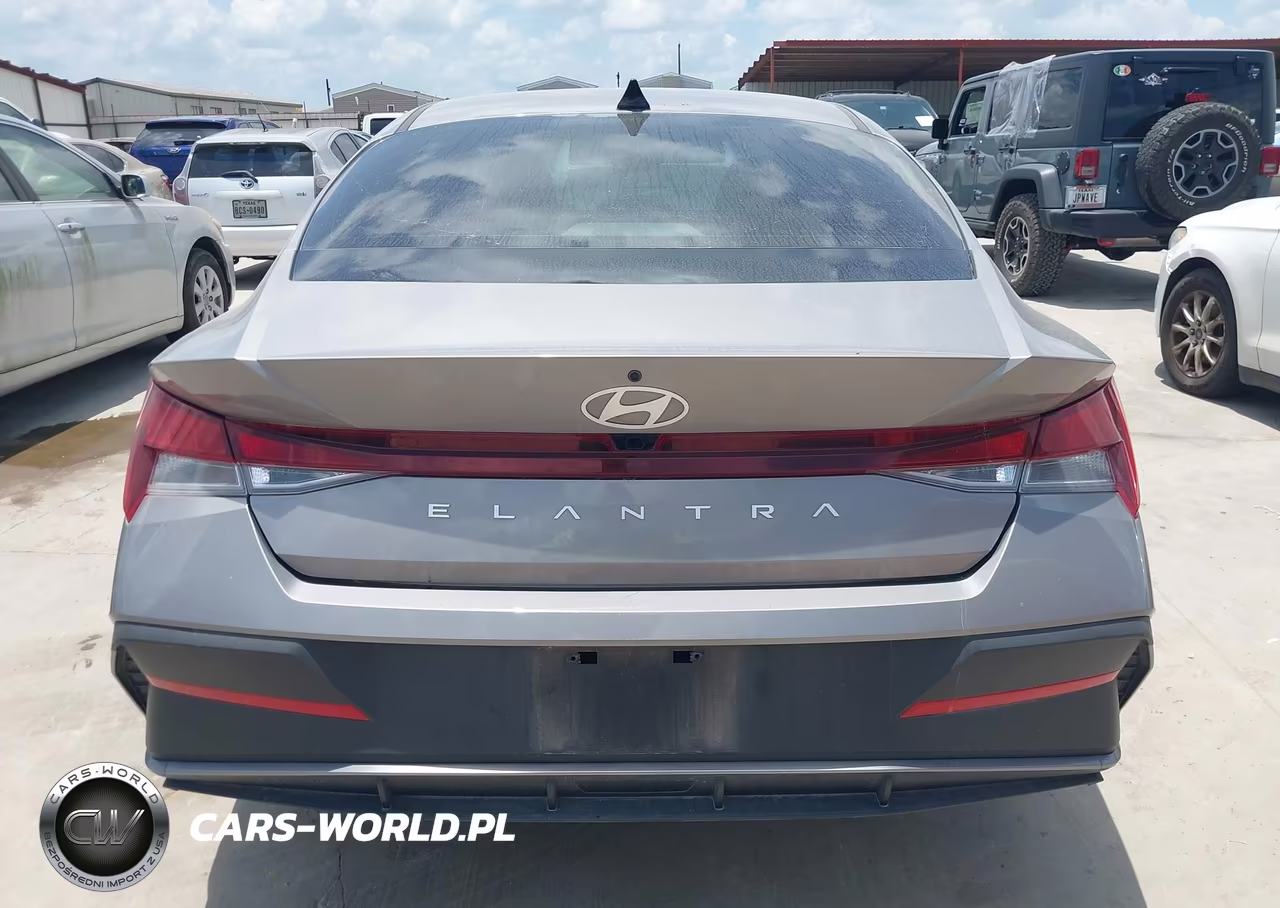 2024 Hyundai Elantra Sel VIN:KMHLM4DG3RU717669 - 17