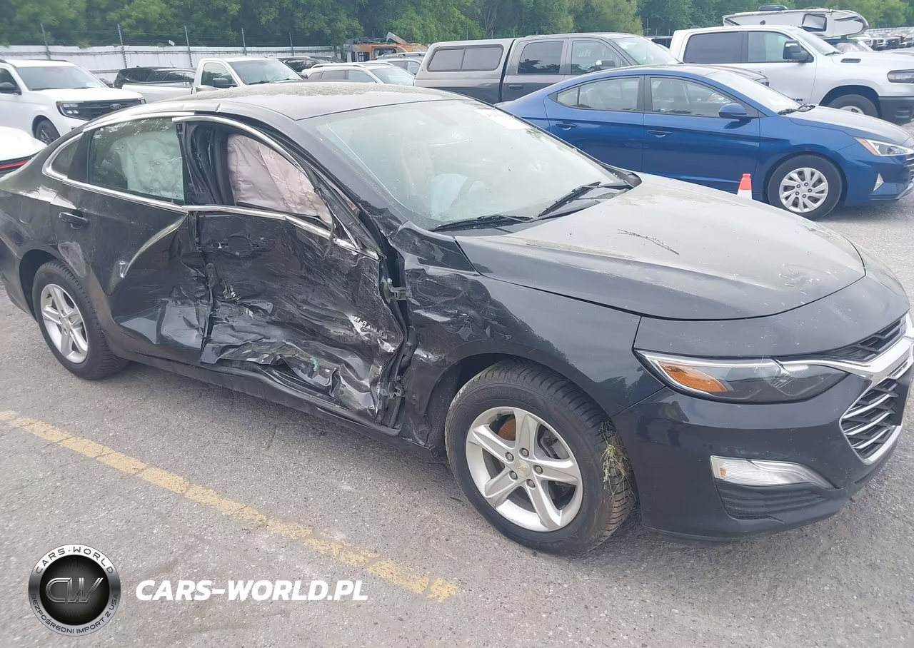 2022 Chevrolet Malibu Fwd 1Fl – zdjęcie 1 z 22