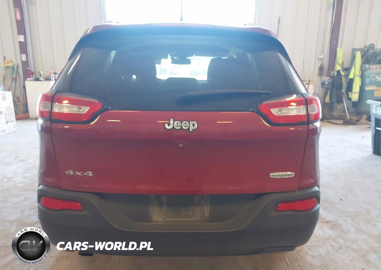 2015 Jeep Cherokee Latitude VIN:1C4PJMCB7FW649395 - 16