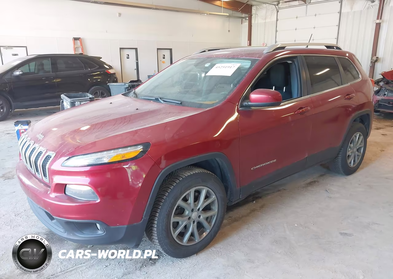 2015 Jeep Cherokee Latitude VIN:1C4PJMCB7FW649395 - 2