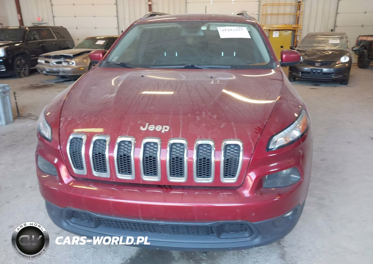 2015 Jeep Cherokee Latitude VIN:1C4PJMCB7FW649395 - 6