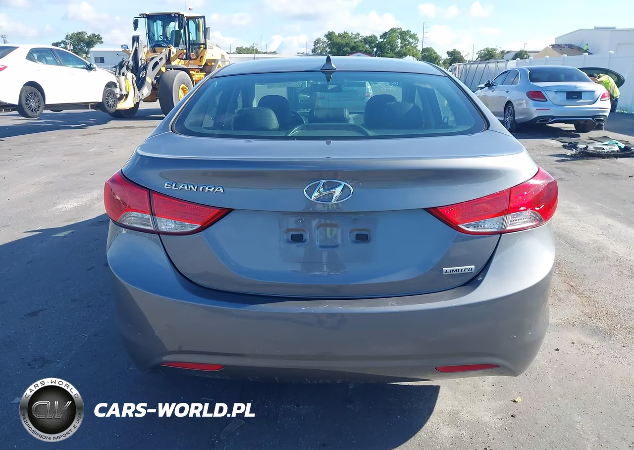 2013 Hyundai Elantra Limited VIN:5NPDH4AEXDH454907 - 16