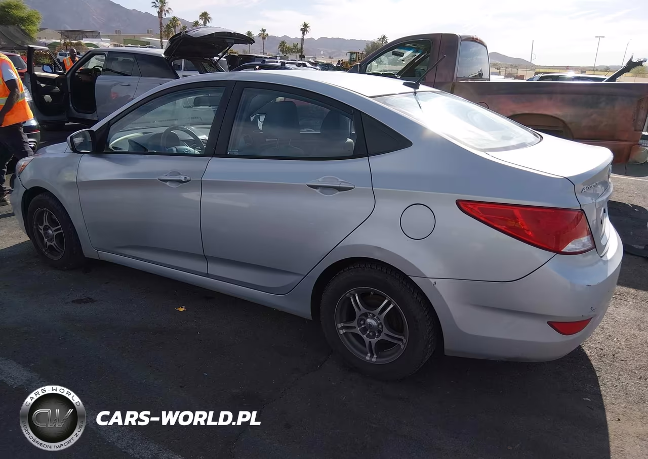 2015 Hyundai Accent Gls VIN:KMHCT4AE7FU880486 - 3