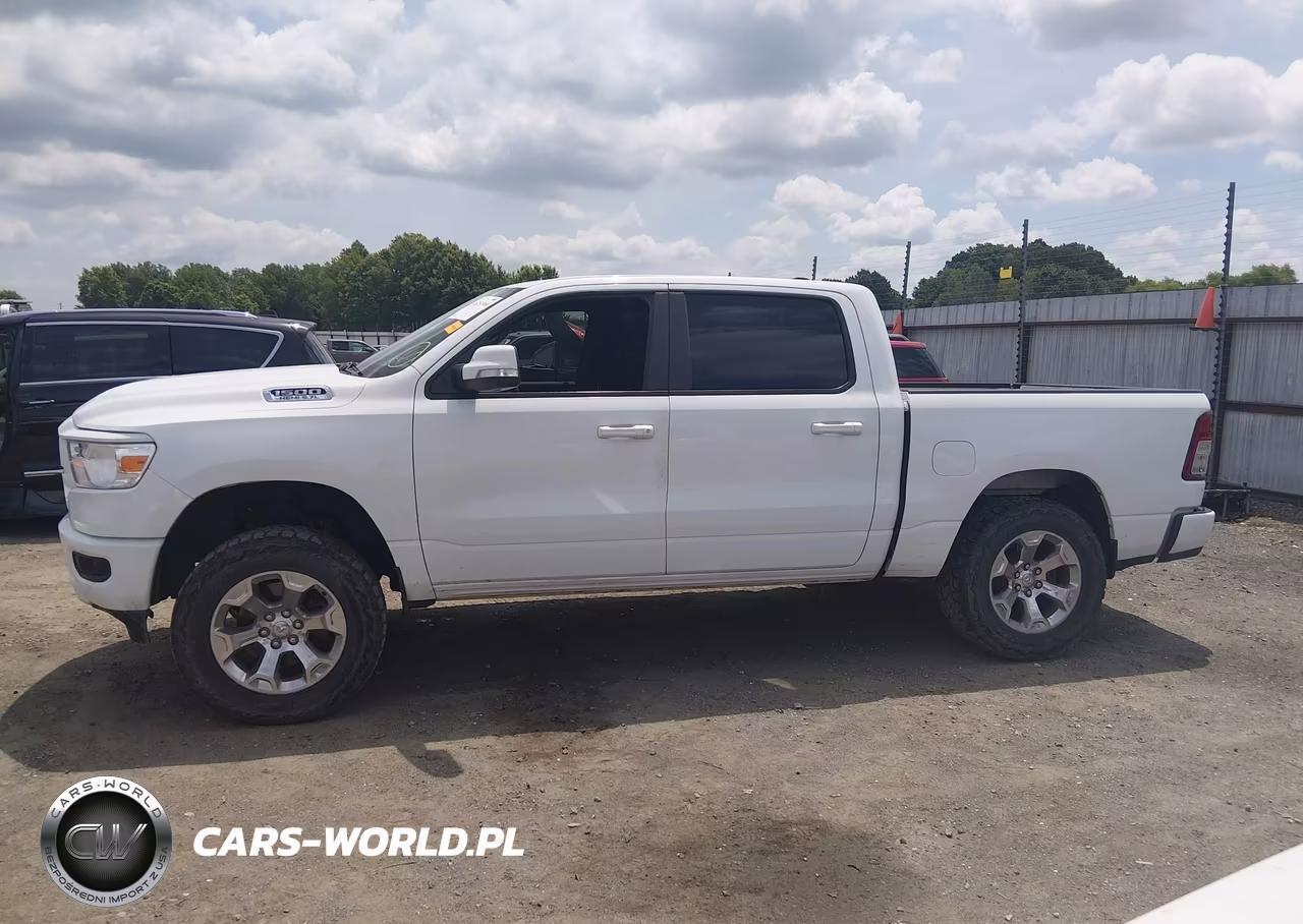 2019 Ram 1500 Big Horn VIN:1C6SRFFT9KN731025 - 14