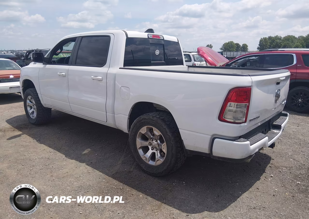 2019 Ram 1500 Big Horn VIN:1C6SRFFT9KN731025 - 3
