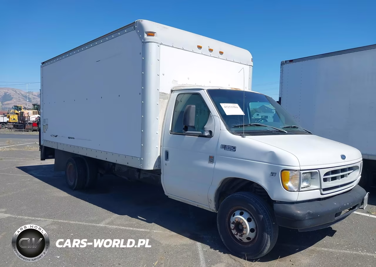 1999 Ford E-350 Comm. Cutaway Standard