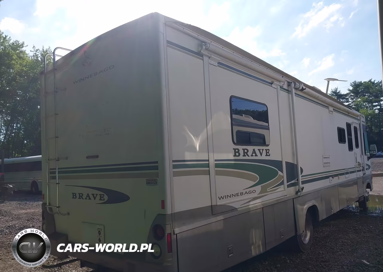2002 Workhorse Custom Chassis Motorhome Chassis W22 VIN:5B4MP67G823349160 - 4