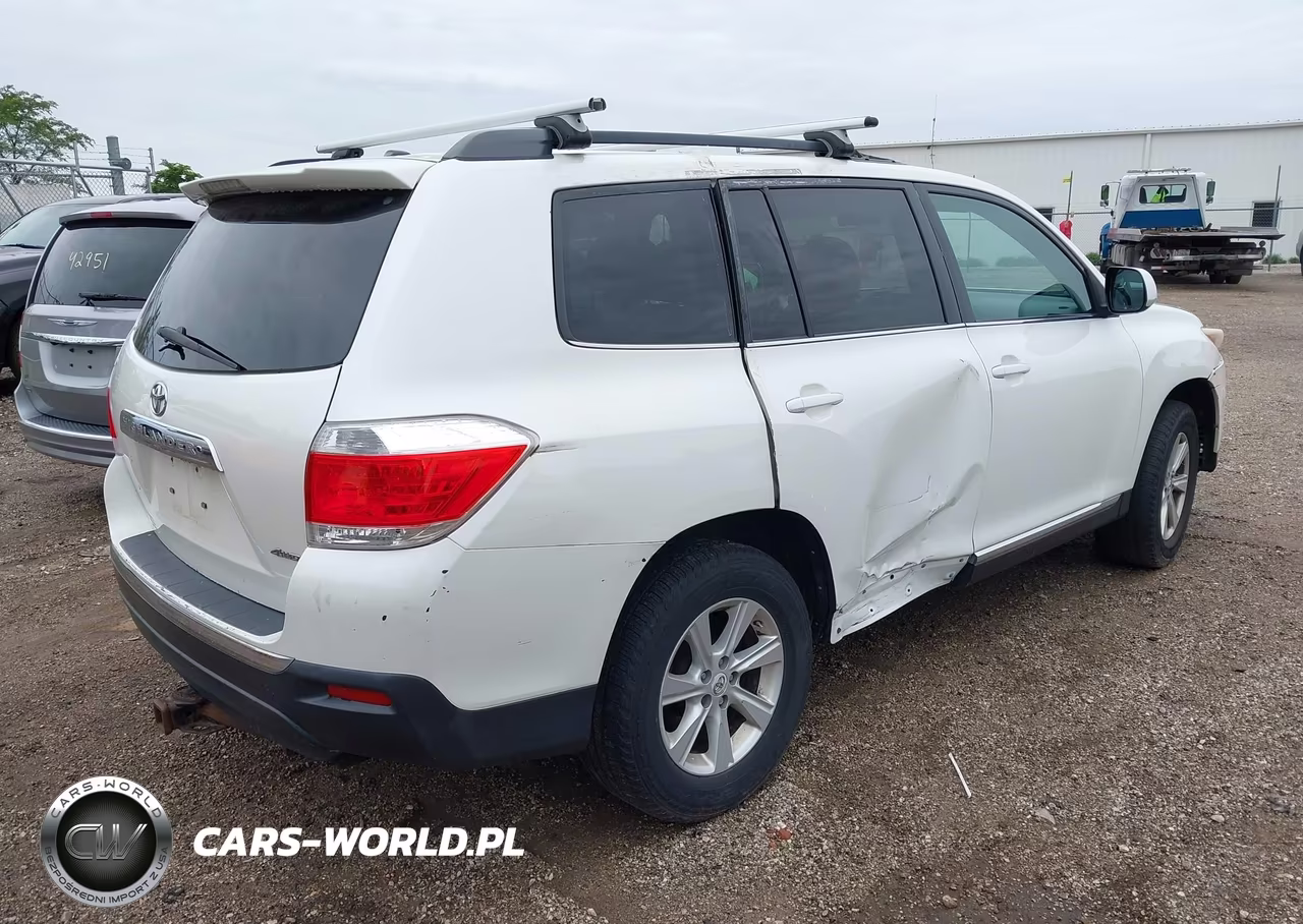 2011 Toyota Highlander Se V6 VIN:5TDBK3EH1BS063207 - 4