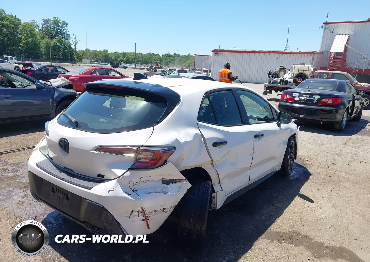 2022 Toyota Corolla Se Nightshade Edition VIN:JTND4MBE0N3178952 - 4