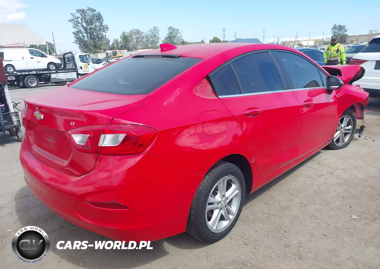 2017 Chevrolet Cruze Lt Auto VIN:1G1BE5SM3H7209381 - 4