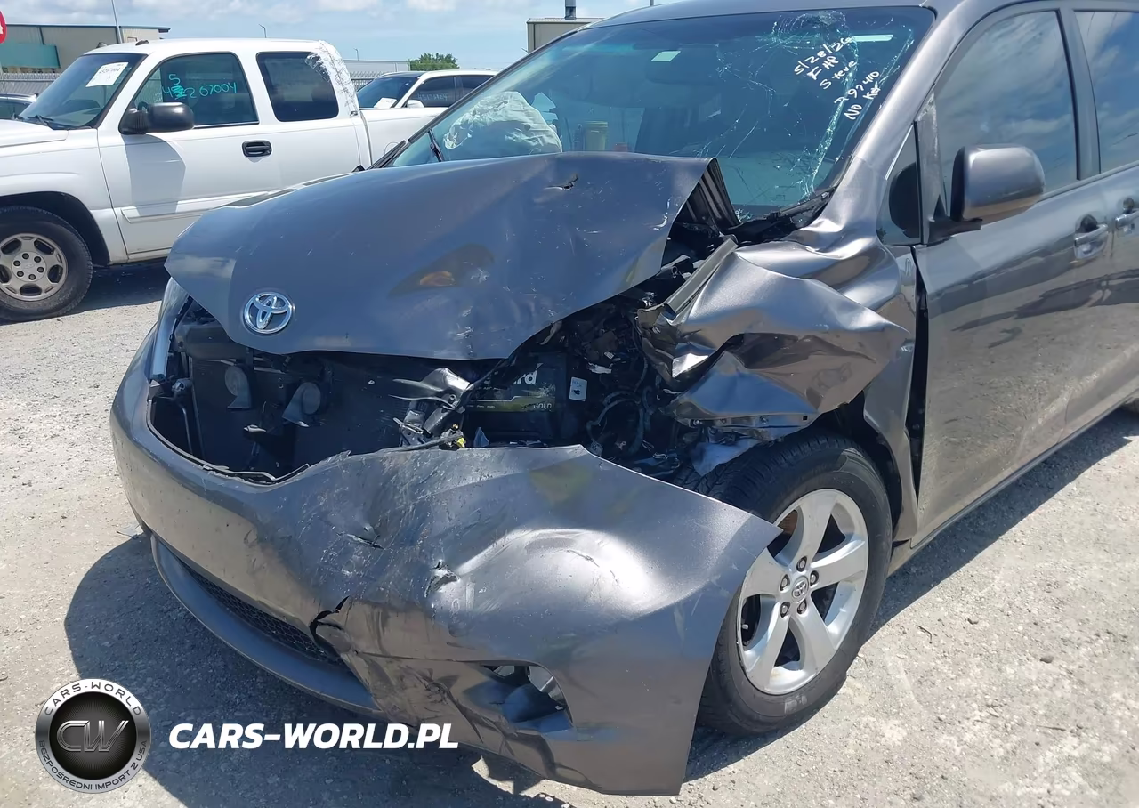2017 Toyota Sienna Le 8 Passenger VIN:5TDKZ3DC8HS871158 - 6