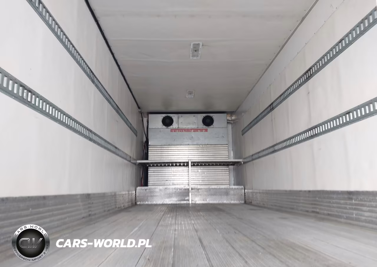 2019 Freightliner M2 106 VIN:1FVACXFCXKHKK4522 - 13