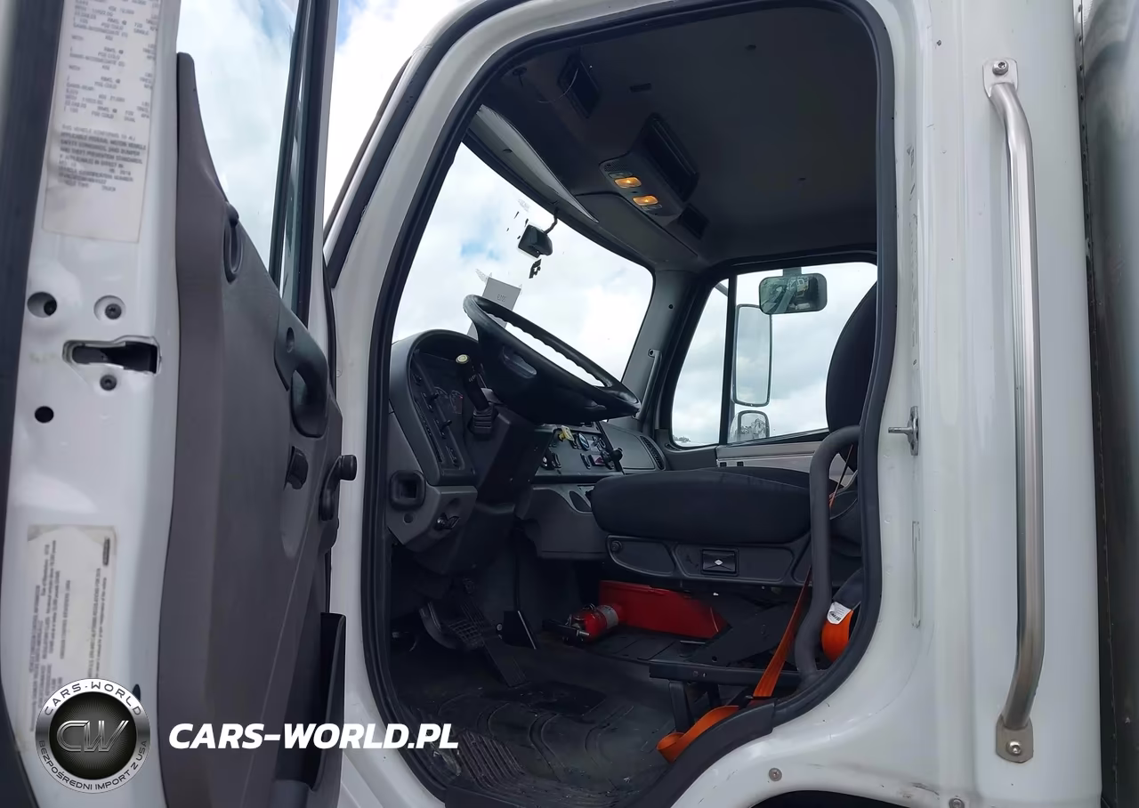 2019 Freightliner M2 106 VIN:1FVACXFCXKHKK4522 - 7
