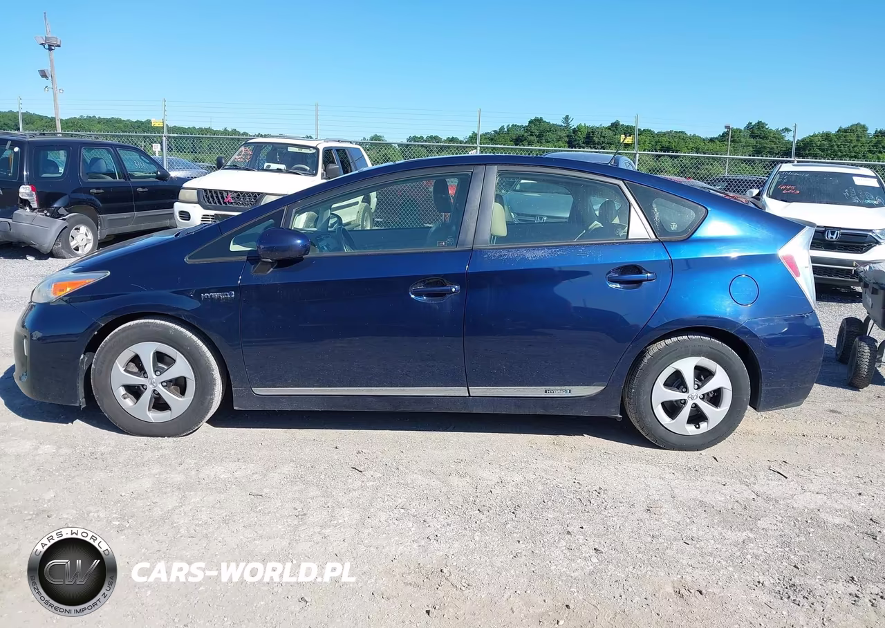 2012 Toyota Prius Four VIN:JTDKN3DU9C1563250 - 14