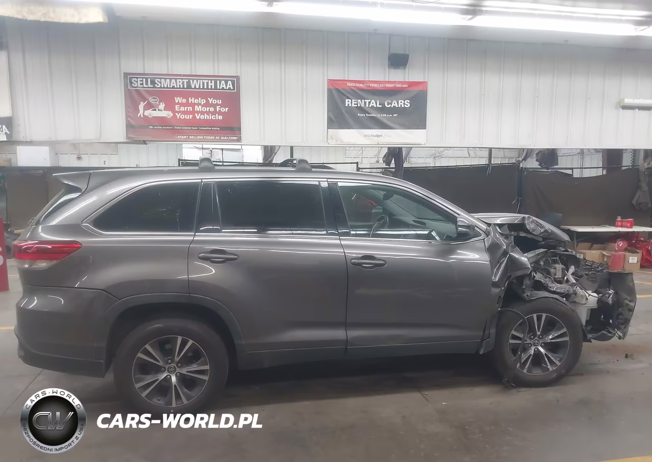 2019 Toyota Highlander Le VIN:5TDZZRFH4KS333834 - 14