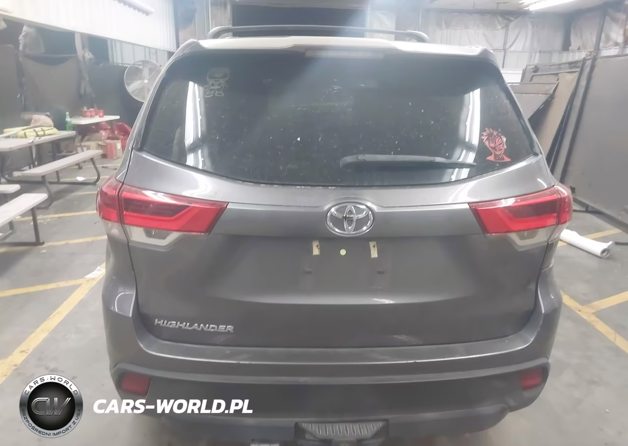 2019 Toyota Highlander Le VIN:5TDZZRFH4KS333834 - 17