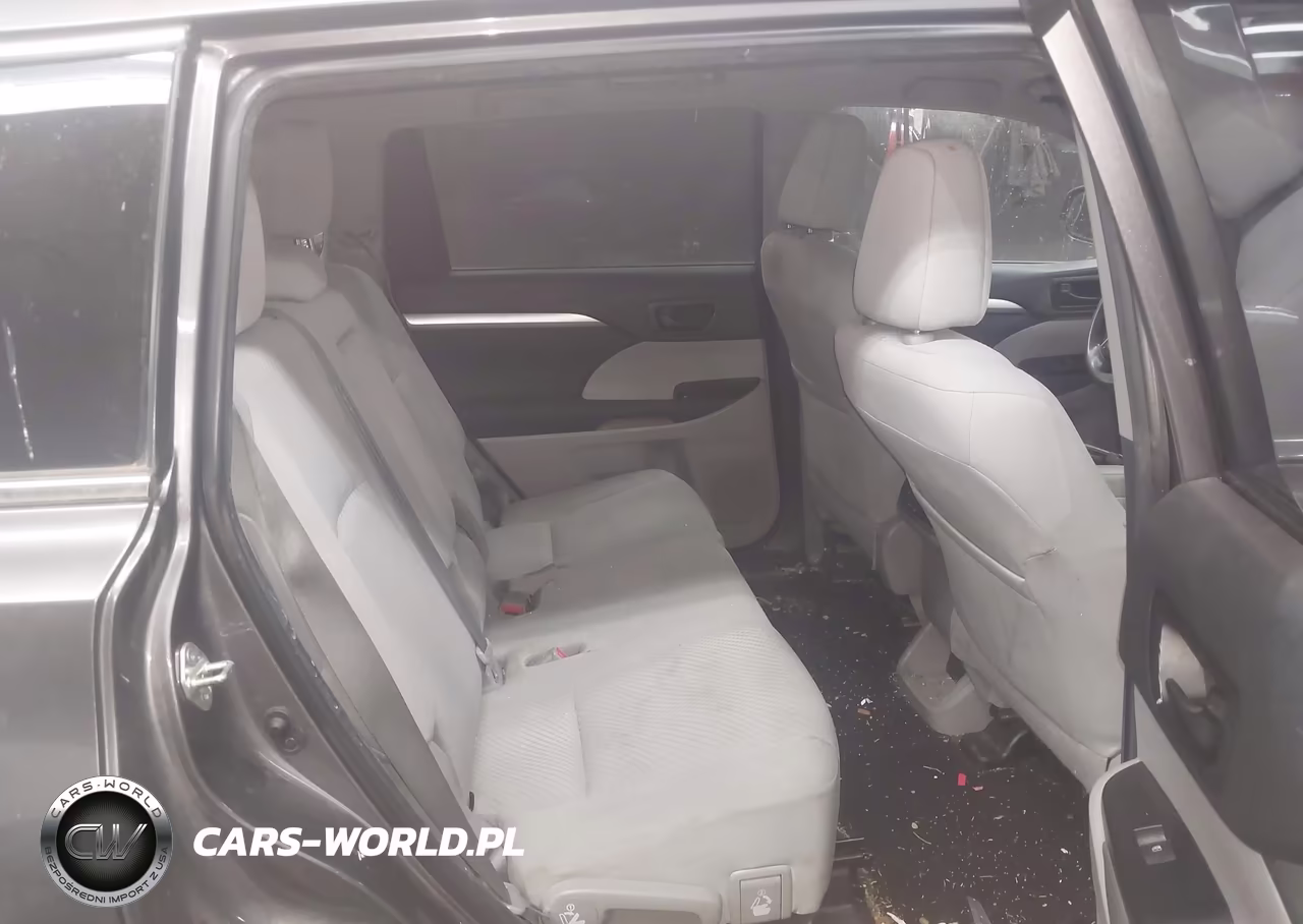2019 Toyota Highlander Le VIN:5TDZZRFH4KS333834 - 8
