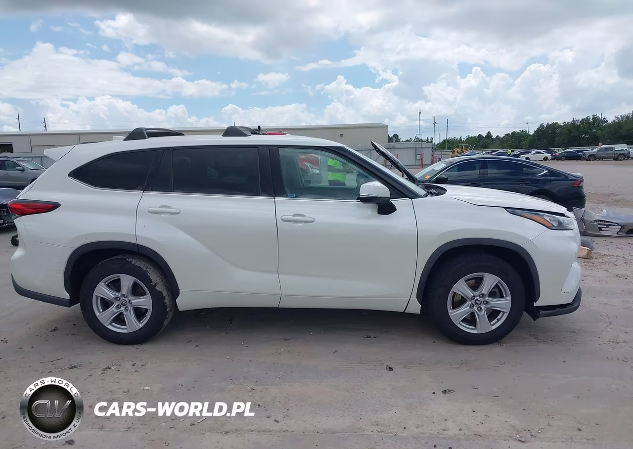 2020 Toyota Highlander Le VIN:5TDZZRAH9LS503677 - 13