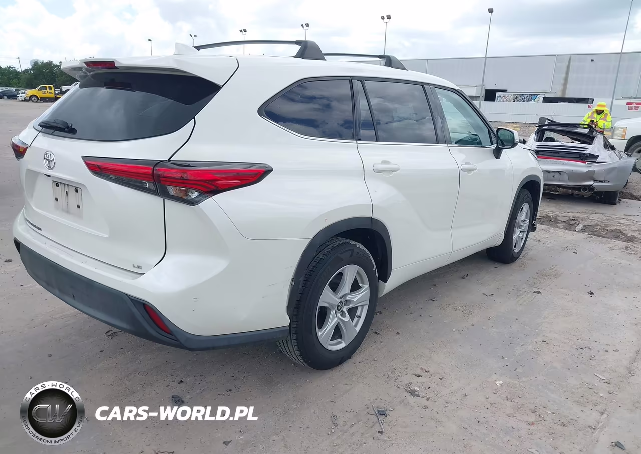 2020 Toyota Highlander Le VIN:5TDZZRAH9LS503677 - 4