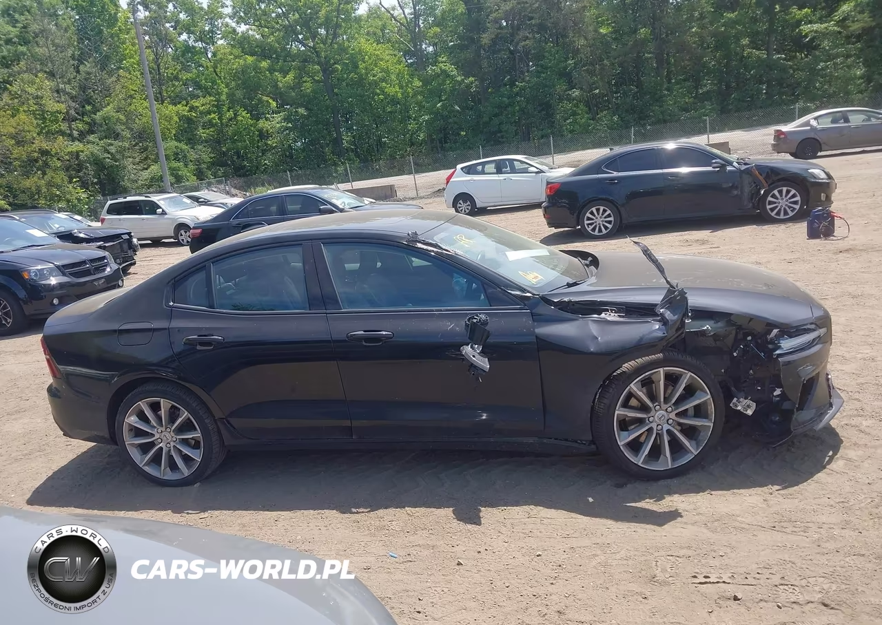 2021 Volvo S60 Momentum VIN:7JR102TZ7MG112139 - 13
