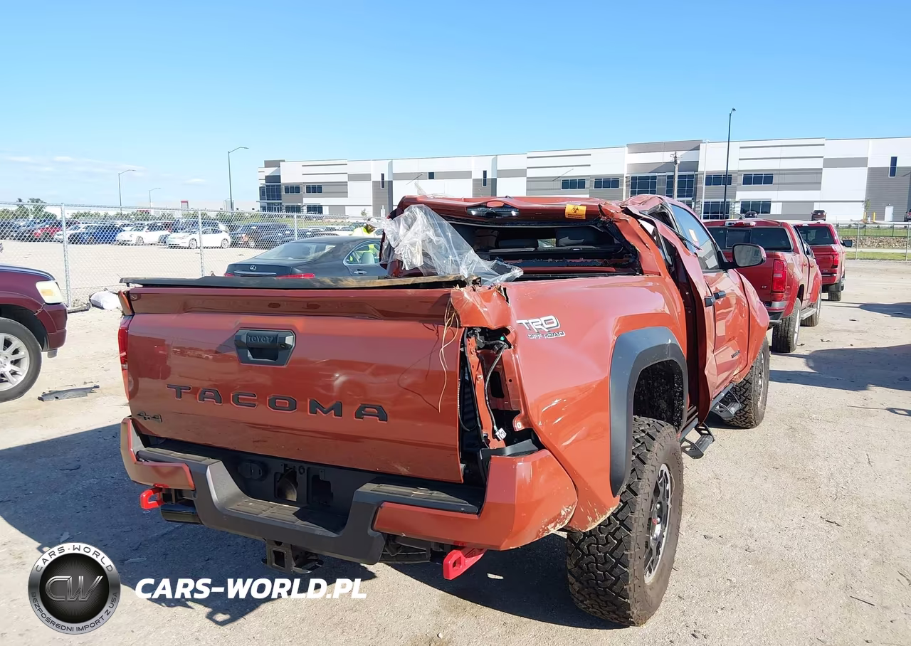 2025 Toyota Tacoma Trd Off Road VIN:3TMLB5JN6SM099602 - 4