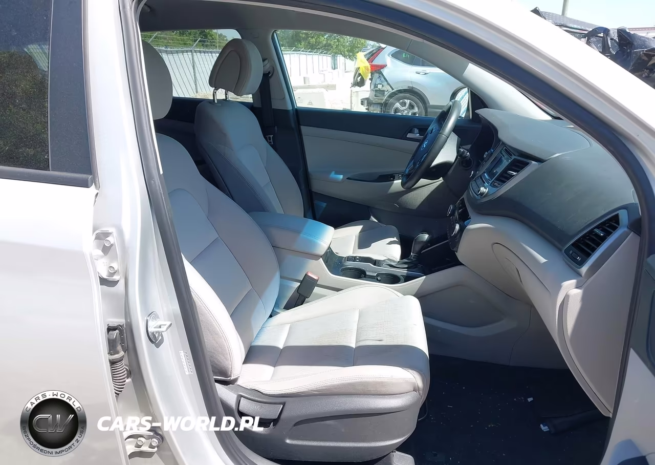 2016 Hyundai Tucson Sport VIN:KM8J3CA25GU033040 - 5