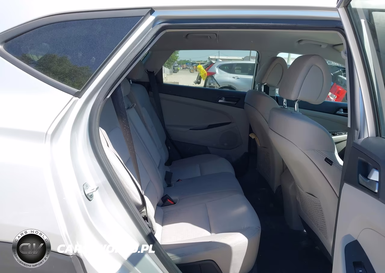 2016 Hyundai Tucson Sport VIN:KM8J3CA25GU033040 - 8