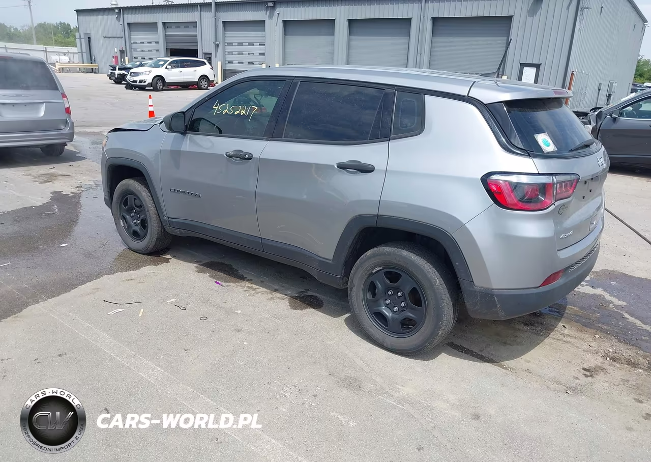 2019 Jeep Compass Sport 4X4 VIN:3C4NJDAB9KT837331 - 3