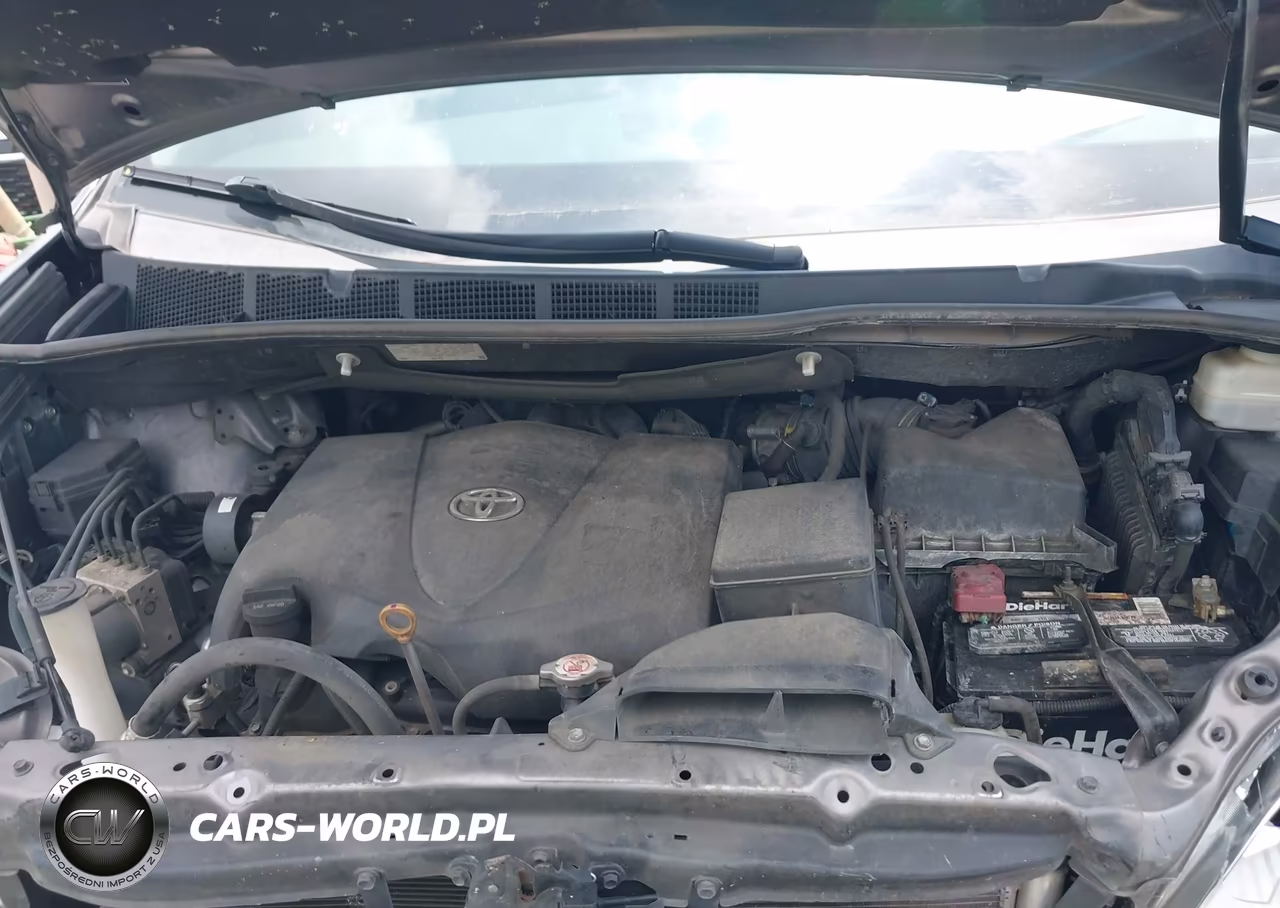 2019 Toyota Sienna Le 8 Passenger VIN:5TDKZ3DC2KS016740 - 10