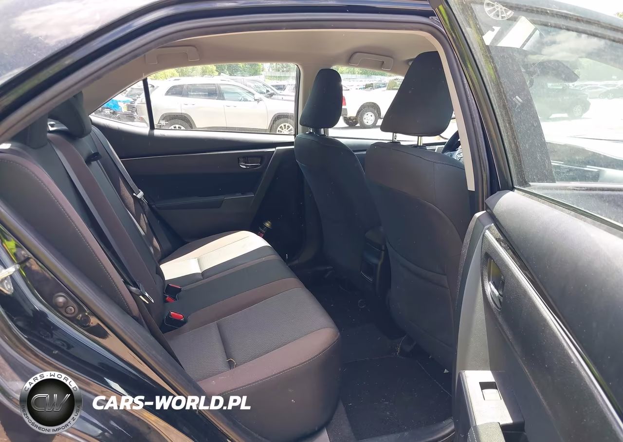 2018 Toyota Corolla Le VIN:2T1BURHEXJC071246 - 8
