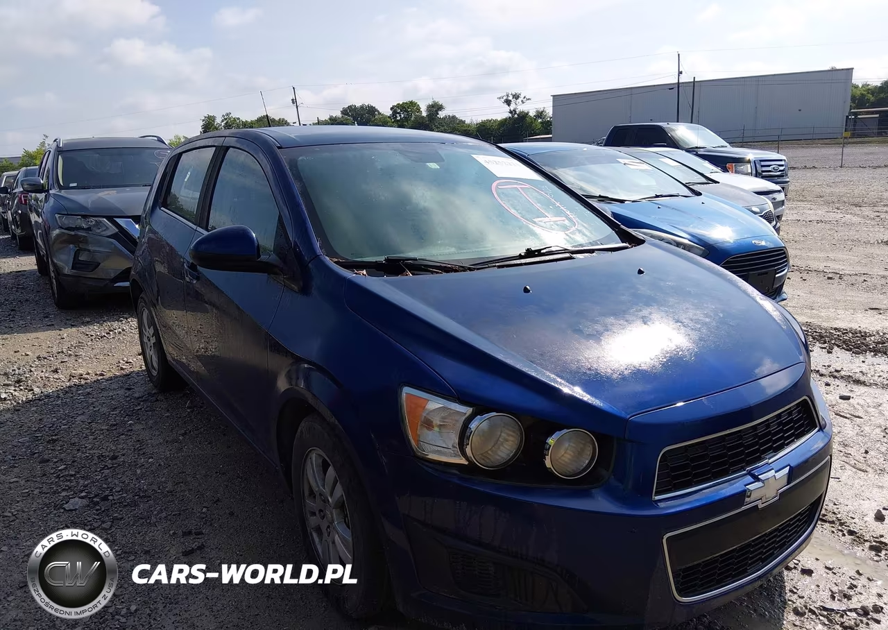 2013 Chevrolet Sonic Lt Auto – zdjęcie 1 z 11