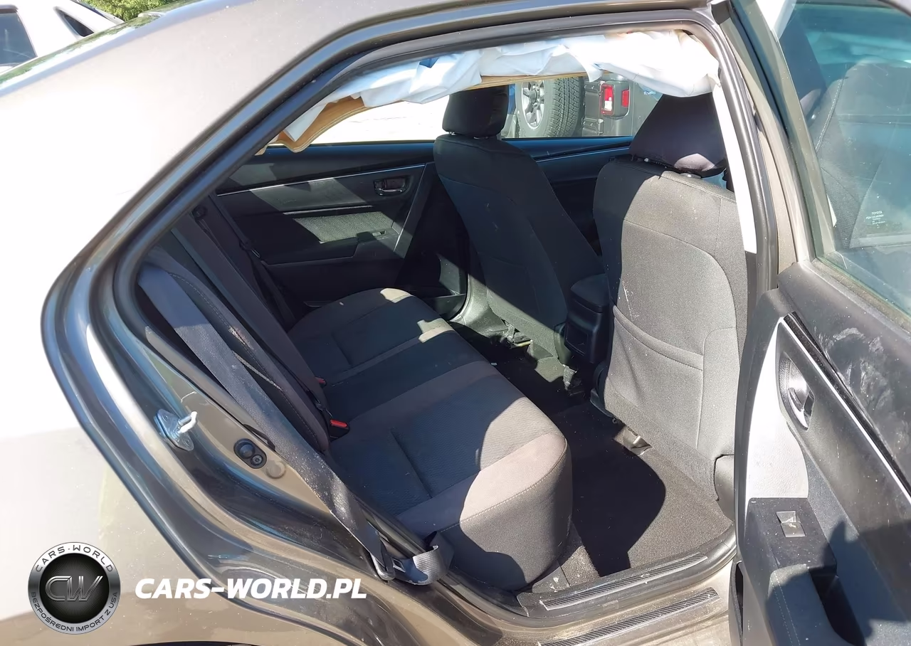 2018 Toyota Corolla Le VIN:2T1BURHE4JC000592 - 8
