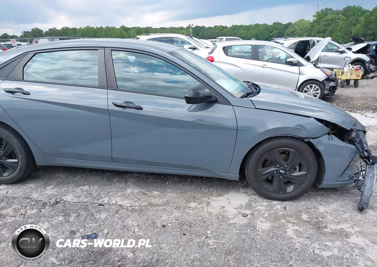 2021 Hyundai Elantra Sel VIN:KMHLM4AG8MU140845 - 13