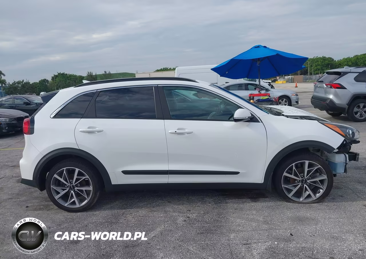 2022 Kia Niro Touring Se VIN:KNDCC3LC7N5516832 - 14